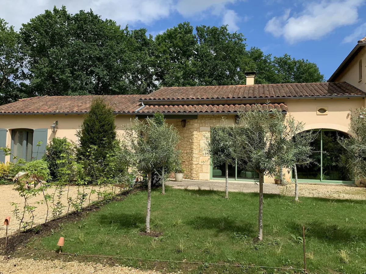Façade du gîte Le Logis - Les Maisons de Valadier Façade du gîte Le Logis - Les Maisons de Valadier