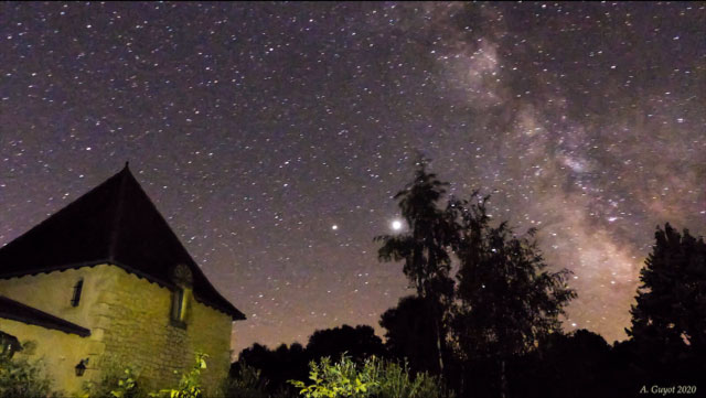 Chambre du gîte Le Pigeonnier - Les Maisons de Valadier